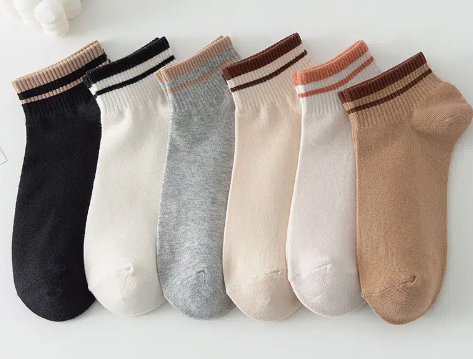 6 Pairs Women's Striped Ankle Socks